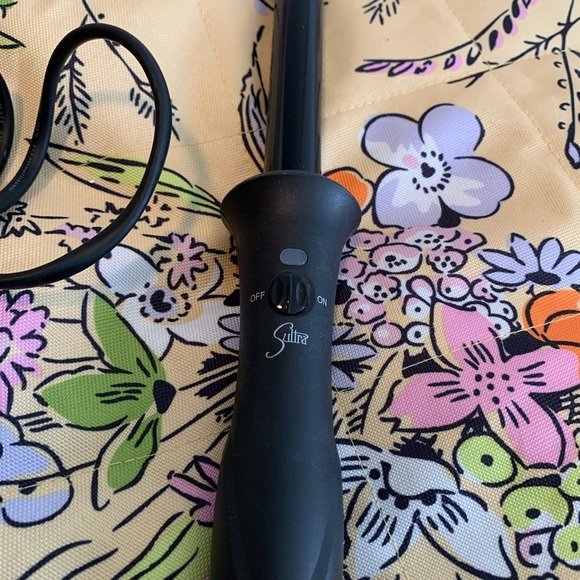 Curling iron - Picture 2 of 3